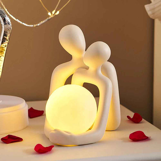 Romantic Nordic Couple Table statue | Stylish Artistic Decor